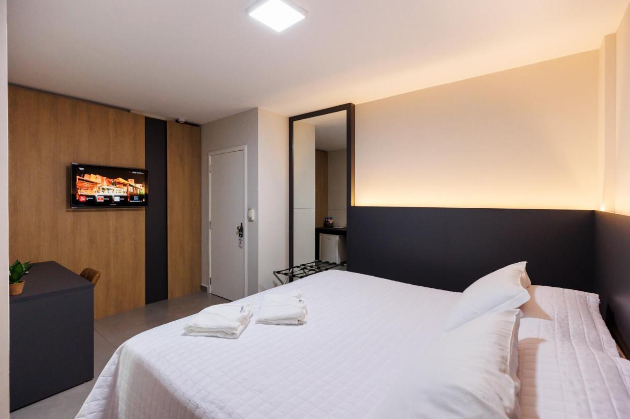 Tonello Business Hotel Campo Mourão Exteriör bild